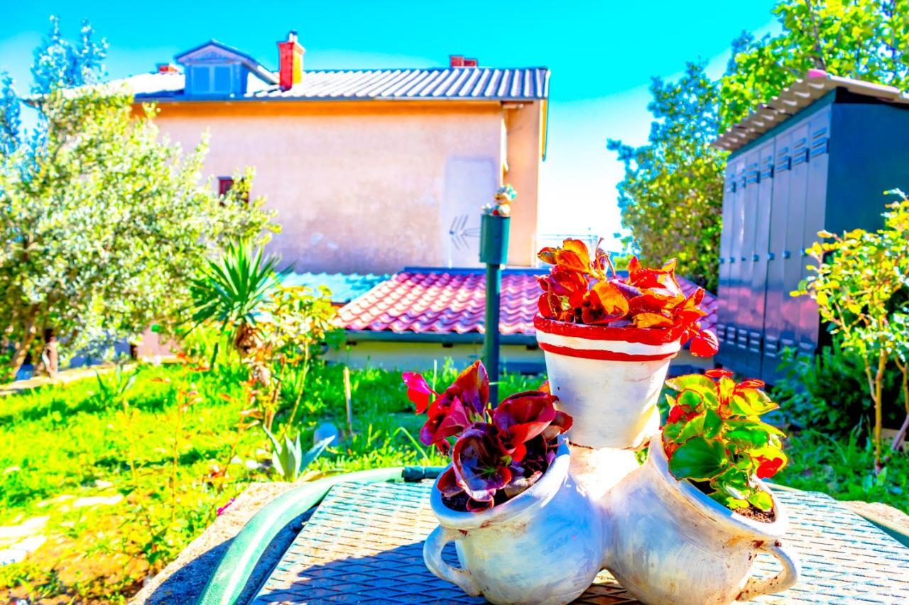 Vacation Home Grill & Chill With 350M2 Garden With Bbq Novi Vinodolski Extérieur photo