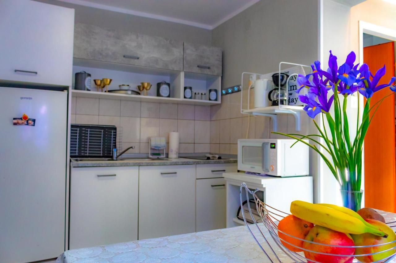 Vacation Home Grill & Chill With 350M2 Garden With Bbq Novi Vinodolski Extérieur photo