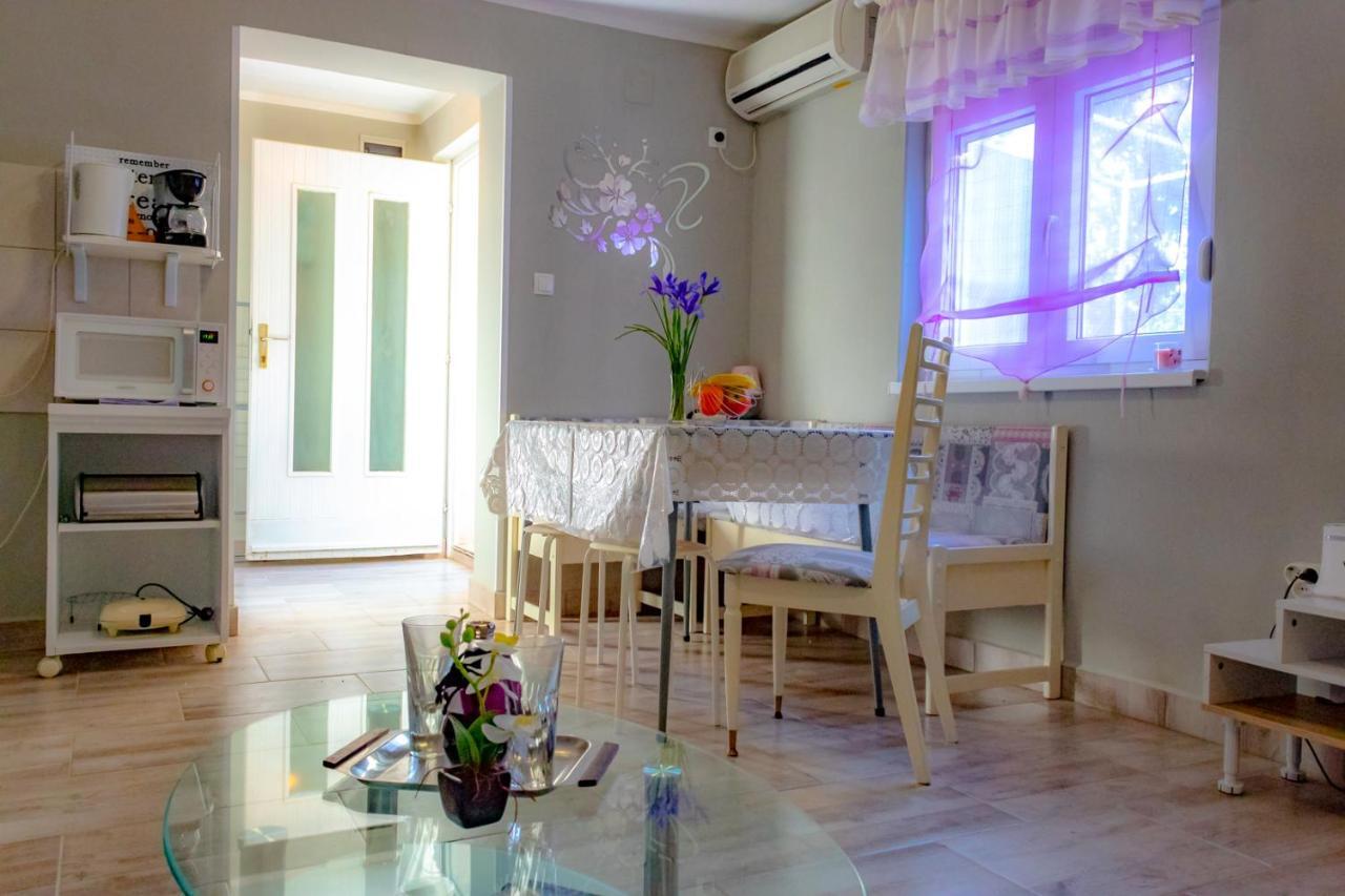 Vacation Home Grill & Chill With 350M2 Garden With Bbq Novi Vinodolski Extérieur photo